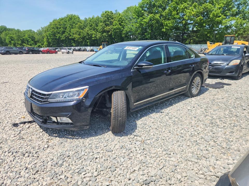56151406 :رقم المزاد ، 1VWBT7A37HC044330 vin ، 2017 Volkswagen Passat مزاد بيع