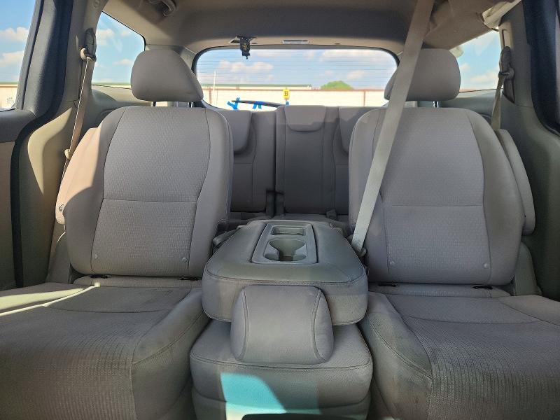 Продажа на аукционе авто 2017 Kia Sedona, vin: KNDMB5C10H6218879, номер лота: 57577296