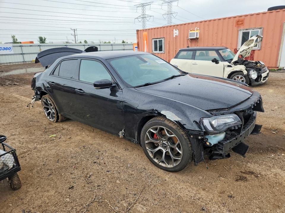 2015 Chrysler 300 მანქანა იყიდება აუქციონზე, vin: 2C3CCABT7FH736136, აუქციონის ნომერი: 58989766