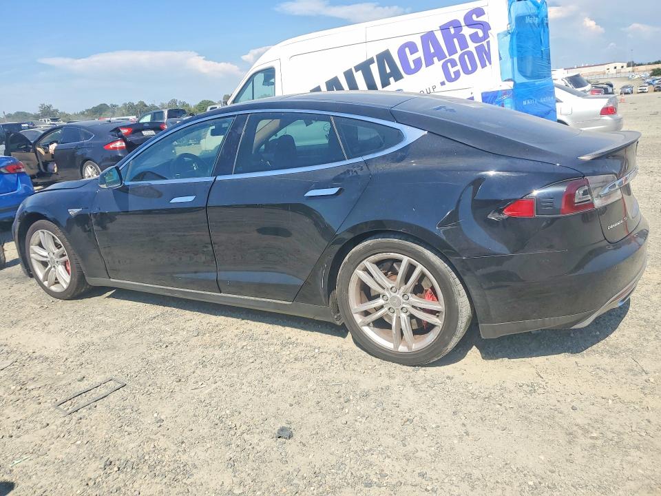 57870326 :رقم المزاد ، 5YJSA1H16EFP47507 vin ، 2014 Tesla Model S مزاد بيع