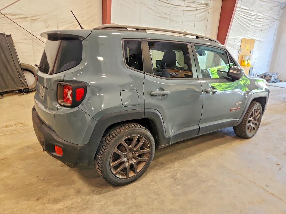 2016 Jeep Renegade მანქანა იყიდება აუქციონზე, vin: ZACCJBBT8GPD87964, აუქციონის ნომერი: 59166656