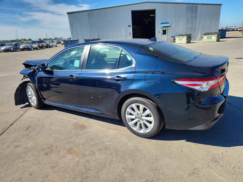 58796316 :رقم المزاد ، 4T1B11HK3KU748413 vin ، 2019 Toyota Camry مزاد بيع