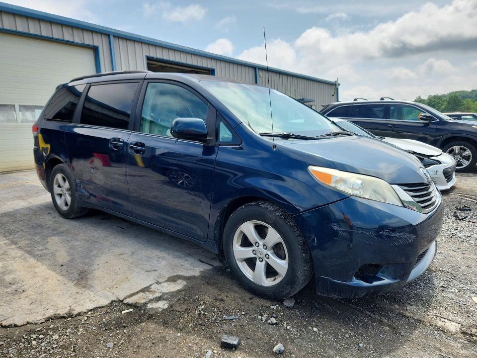 2011 Toyota Sienna მანქანა იყიდება აუქციონზე, vin: 5TDKK3DC4BS054295, აუქციონის ნომერი: 56681496