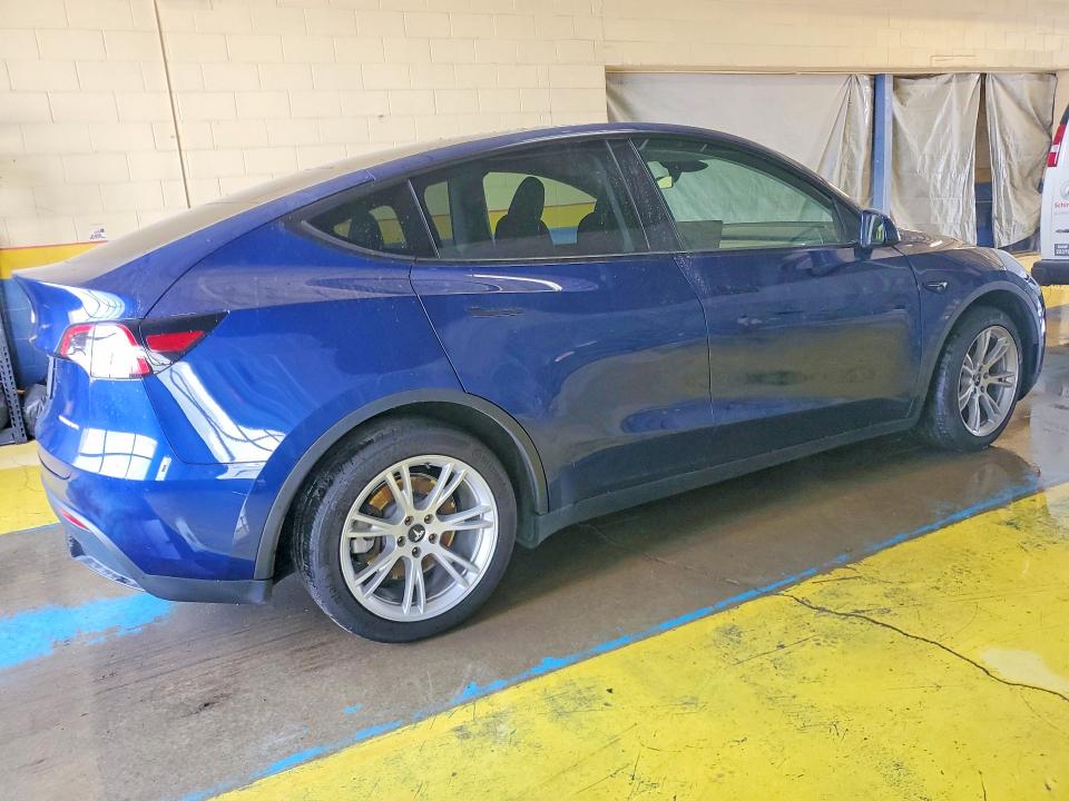 Продажа на аукционе авто 2024 Tesla Model Y, vin: 7SAYGDEEXRA265307, номер лота: 55849866