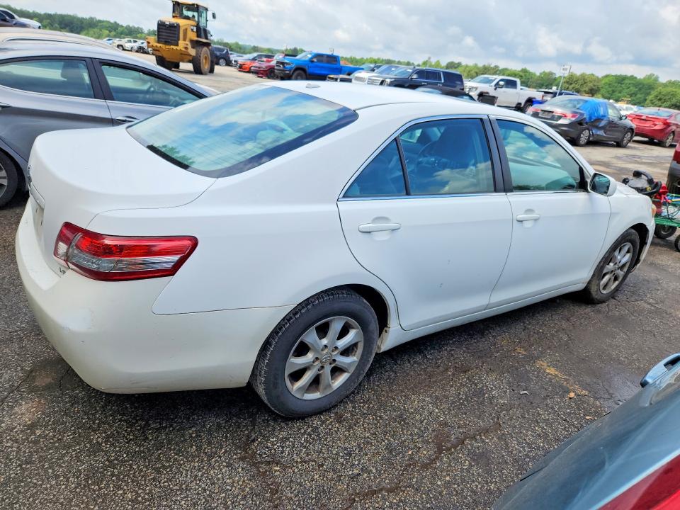 2011 Toyota Camry მანქანა იყიდება აუქციონზე, vin: 4T1BF3EK5BU641672, აუქციონის ნომერი: 56400306