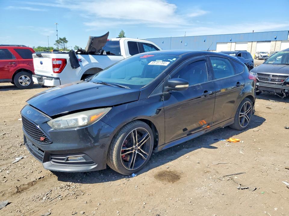 55707766 :رقم المزاد ، 1FADP3L92GL388677 vin ، 2016 Ford Focus مزاد بيع
