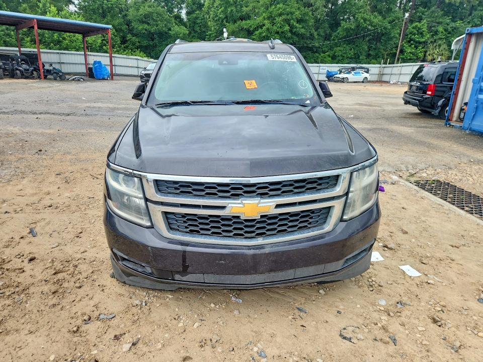 2015 Chevrolet Suburban მანქანა იყიდება აუქციონზე, vin: 1GNSCJKC5FR589930, აუქციონის ნომერი: 57645096
