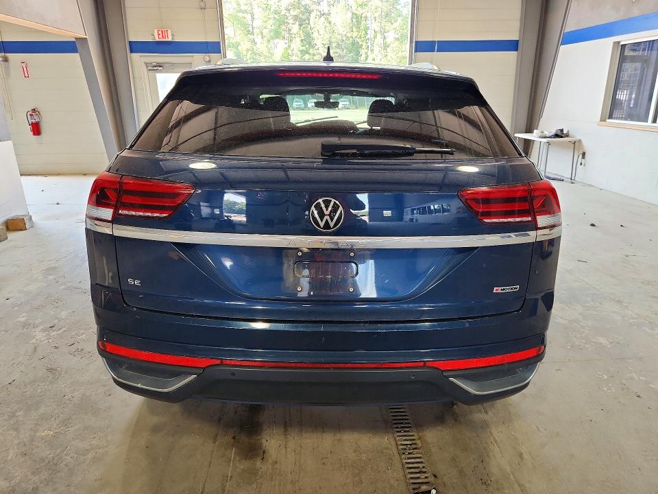 56586126 :رقم المزاد ، 1V2KC2CAXMC206316 vin ، 2021 Volkswagen Atlas Cross Sport مزاد بيع
