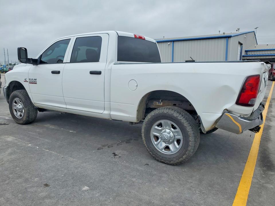 58533056 :رقم المزاد ، 3C6UR5CL0HG589947 vin ، 2017 Ram 2500 مزاد بيع