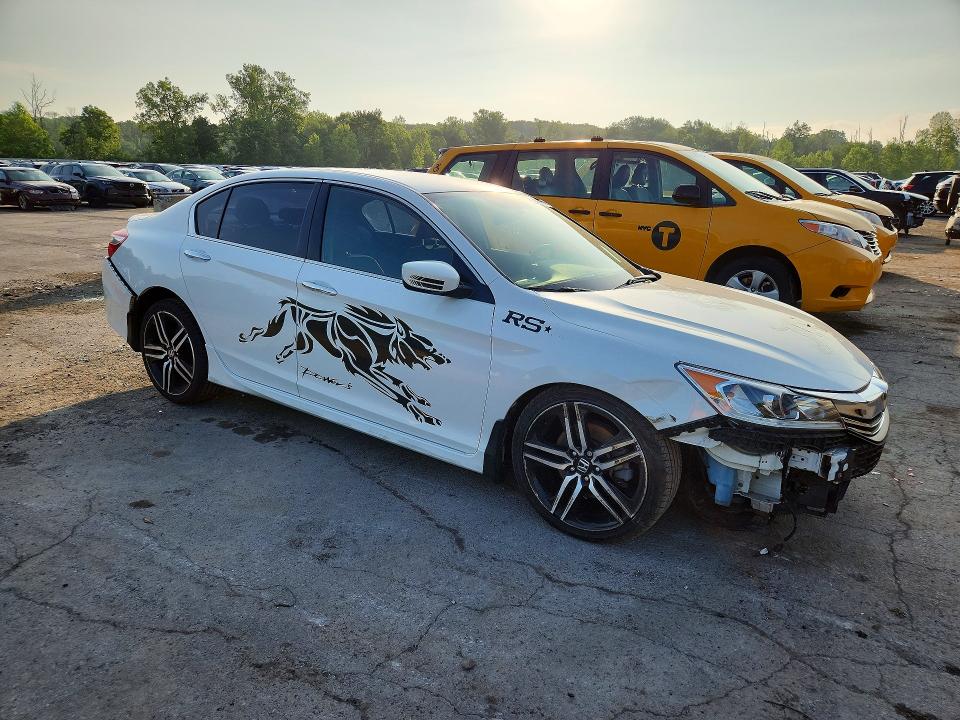 2017 Honda Accord მანქანა იყიდება აუქციონზე, vin: 1HGCR2F57HA306055, აუქციონის ნომერი: 56585556
