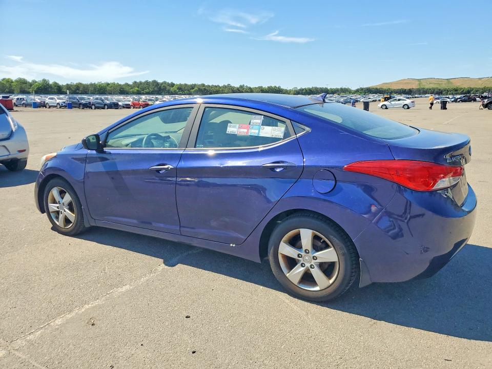 2013 Hyundai Elantra მანქანა იყიდება აუქციონზე, vin: 5NPDH4AE4DH303853, აუქციონის ნომერი: 56743976