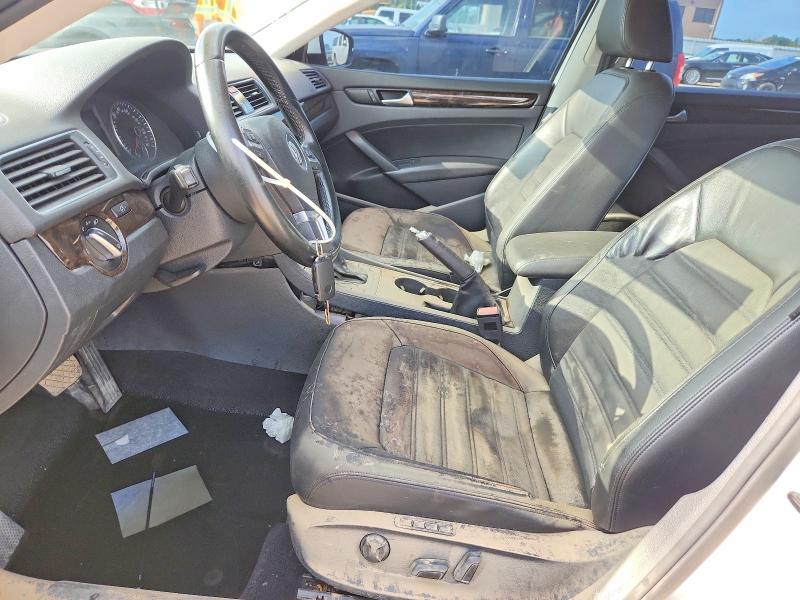 56135076 :رقم المزاد ، 1VWCN7A33EC113301 vin ، 2014 Volkswagen Passat مزاد بيع