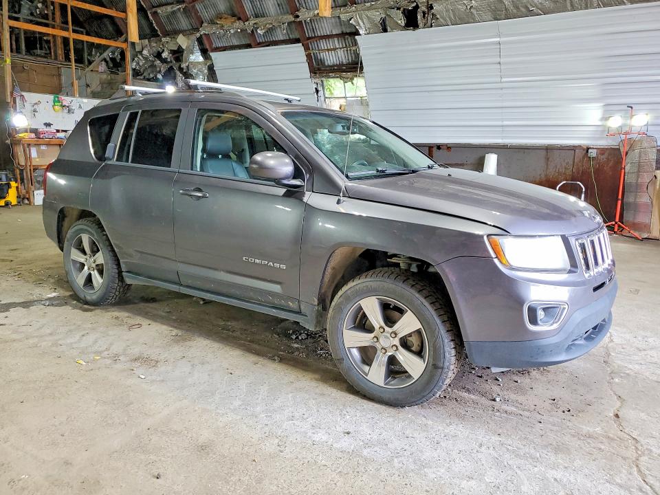 57915486 :رقم المزاد ، 1C4NJDEBXGD772822 vin ، 2016 Jeep Compass مزاد بيع