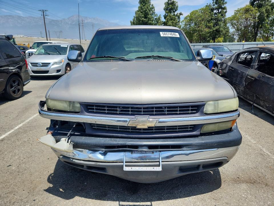 56074846 :رقم المزاد ، 2GCEC19T321398263 vin ، 2002 Chevrolet Silverado مزاد بيع