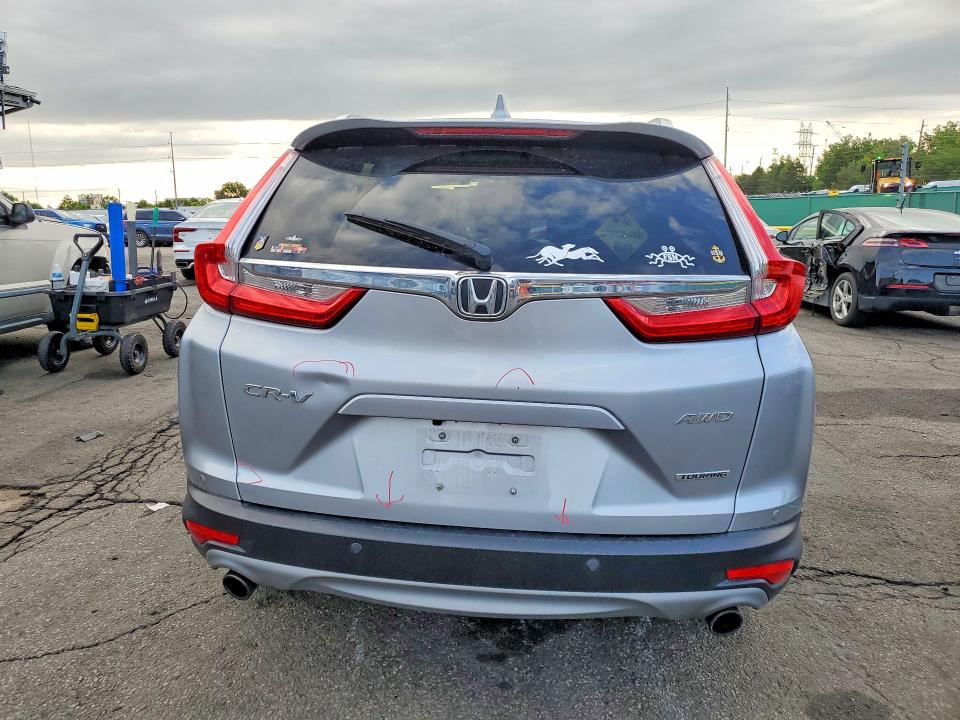 Продажа на аукционе авто 2018 Honda Cr-v, vin: 7FARW2H91JE099181, номер лота: 55432206