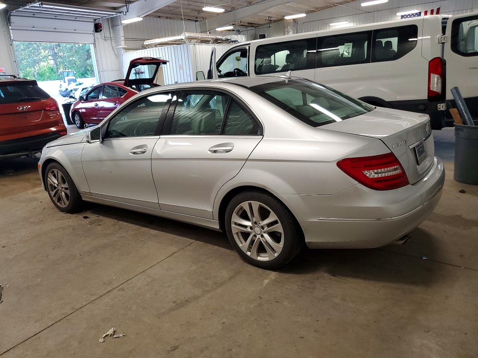 55610466 :رقم المزاد ، WDDGF8BB4CA606030 vin ، 2012 Mercedes-benz C مزاد بيع