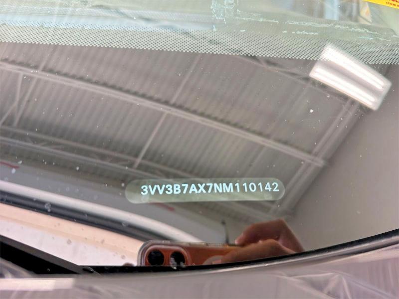2022 Volkswagen Tiguan მანქანა იყიდება აუქციონზე, vin: 3VV3B7AX7NM110142, აუქციონის ნომერი: 55907416