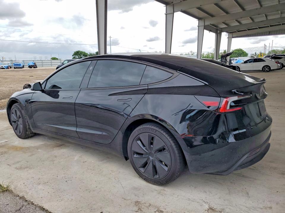 55852356 :رقم المزاد ، 5YJ3E1EA9SF940615 vin ، 2025 Tesla Model 3 مزاد بيع