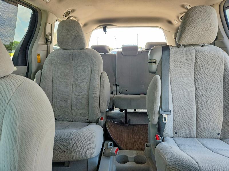 2013 Toyota Sienna მანქანა იყიდება აუქციონზე, vin: 5TDKK3DC8DS404725, აუქციონის ნომერი: 55706086
