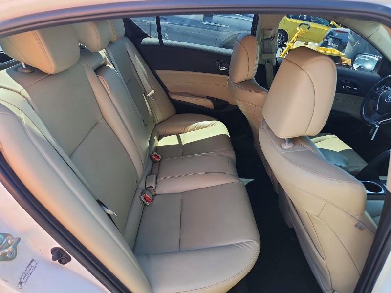 55882526 :رقم المزاد ، 19UDE2F37JA007198 vin ، 2018 Acura Ilx مزاد بيع