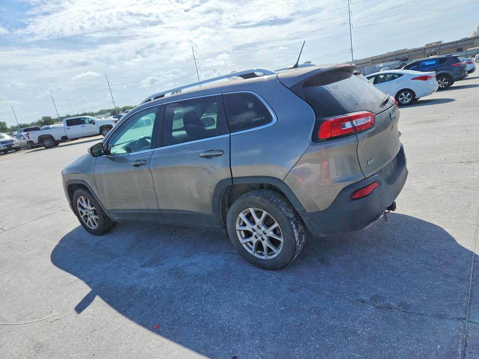 56148456 :رقم المزاد ، 1C4PJLCS3HW602930 vin ، 2017 Jeep Cherokee مزاد بيع