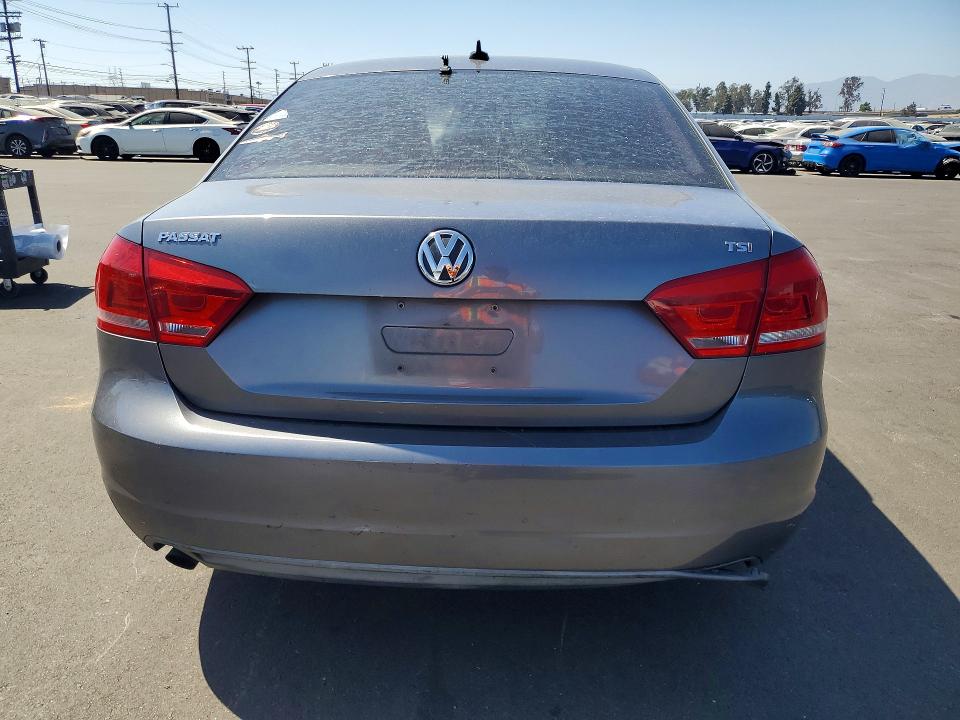 2015 Volkswagen Passat მანქანა იყიდება აუქციონზე, vin: 1VWAT7A34FC045914, აუქციონის ნომერი: 54125836