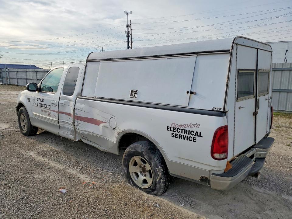58271586 :رقم المزاد ، 1FTRX17W8XNA62505 vin ، 1999 Ford F150 مزاد بيع