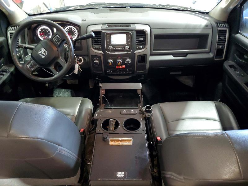 55885446 :رقم المزاد ، 3C6UR5CJ8JG276276 vin ، 2018 Ram 2500 مزاد بيع