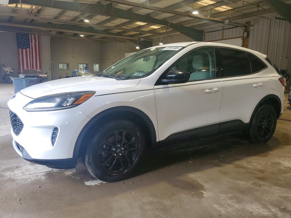 2020 Ford Escape მანქანა იყიდება აუქციონზე, vin: 1FMCU9BZ3LUB13404, აუქციონის ნომერი: 57391496