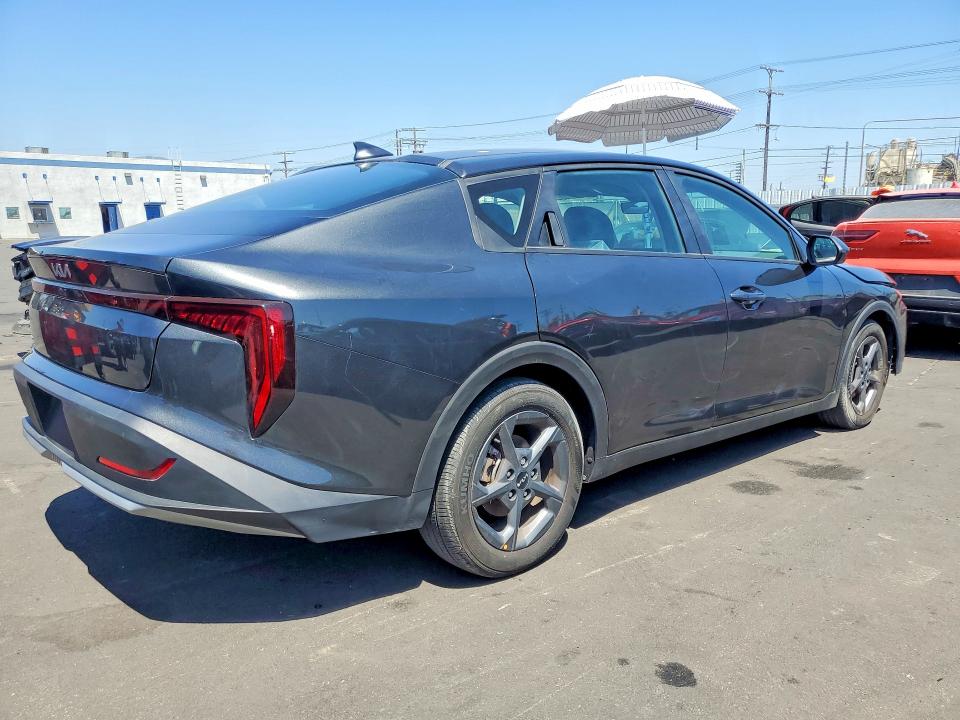 2025 Kia K4 მანქანა იყიდება აუქციონზე, vin: 3KPFT4DE1SE031413, აუქციონის ნომერი: 56794596