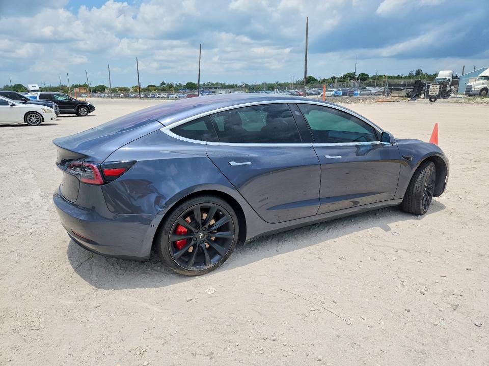 2018 Tesla Model 3 მანქანა იყიდება აუქციონზე, vin: 5YJ3E1EA1JF009525, აუქციონის ნომერი: 58323386