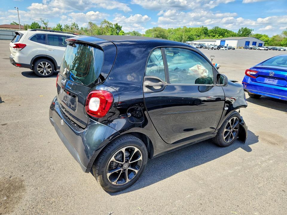 Продажа на аукционе авто 2017 Smart Fortwo, vin: WMEFJ5DA9HK194665, номер лота: 56062346