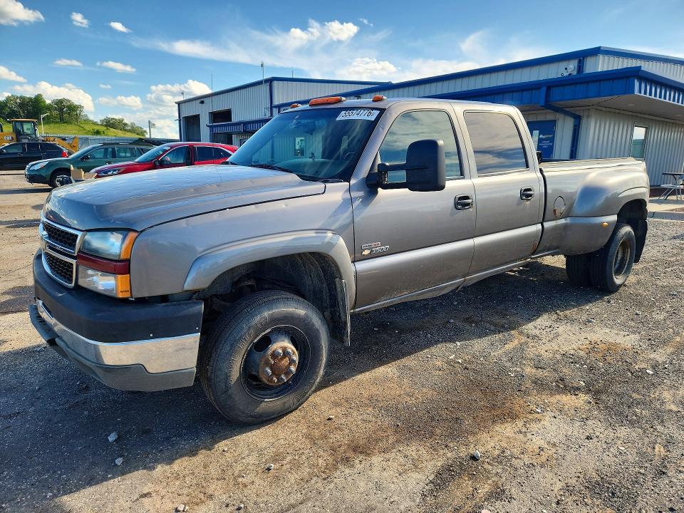 Auction sale of the 2006 Chevrolet Silverado, vin: 1GCJK33296F129454, lot number: 55574776