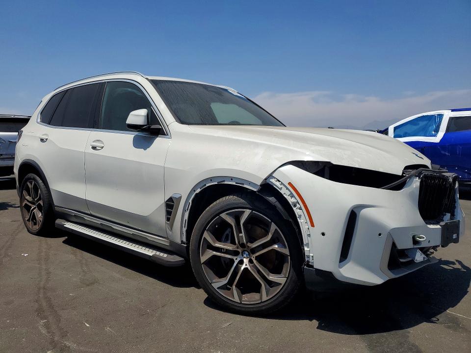 46678746 :رقم المزاد ، 5UX13EU09S9W51708 vin ، 2025 Bmw X5 مزاد بيع