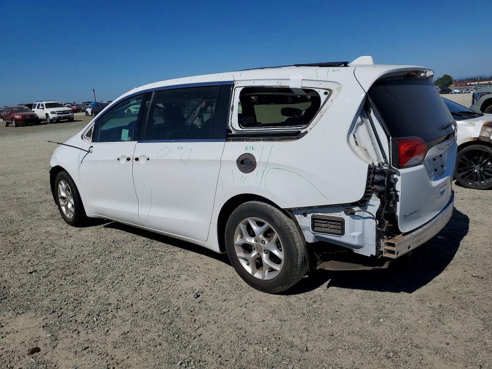 57188716 :رقم المزاد ، 2C4RC1FG1JR163515 vin ، 2018 Chrysler Pacifica مزاد بيع