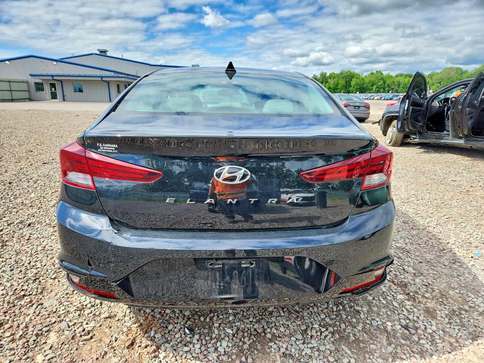 57351236 :رقم المزاد ، 5NPD84LF3LH628868 vin ، 2020 Hyundai Elantra مزاد بيع