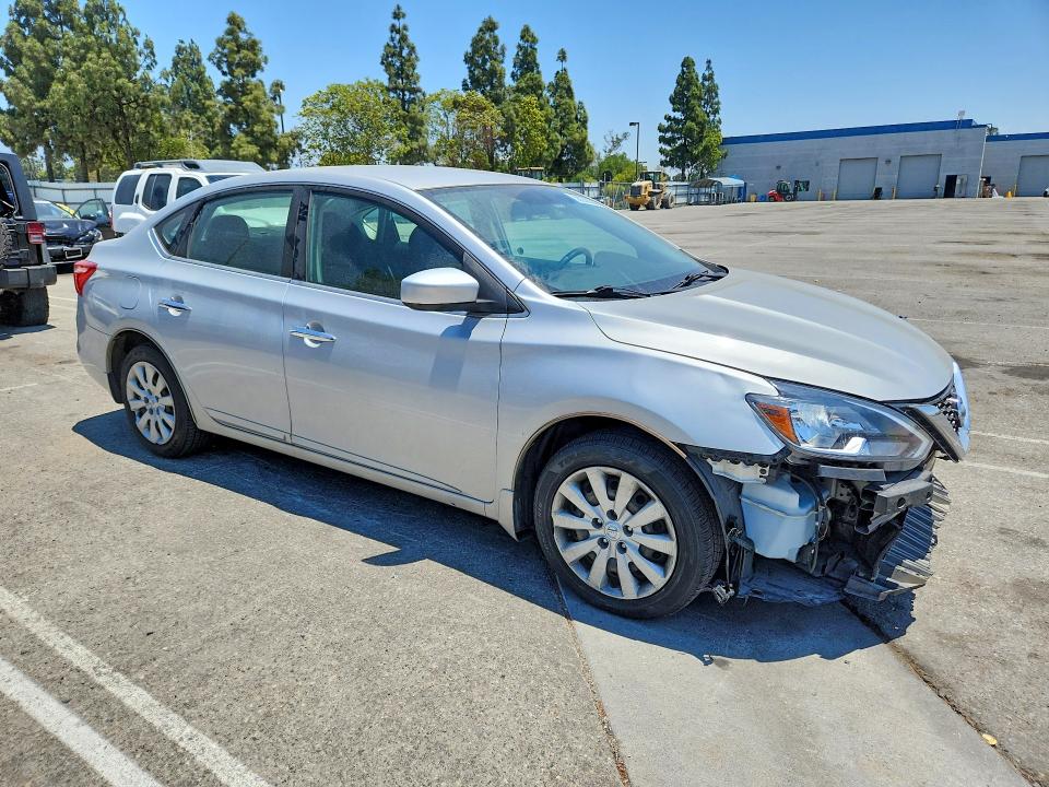 2017 Nissan Sentra მანქანა იყიდება აუქციონზე, vin: 3N1AB7AP0HY352678, აუქციონის ნომერი: 58260306