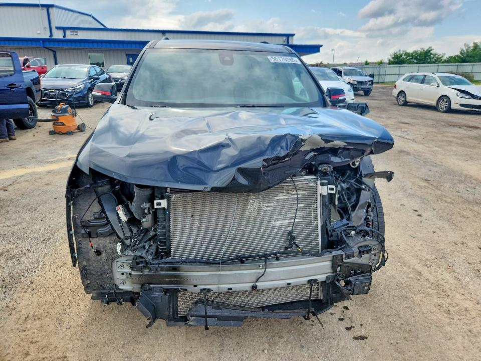 2022 Chevrolet Traverse მანქანა იყიდება აუქციონზე, vin: 1GNEVKKW3NJ175582, აუქციონის ნომერი: 56170266