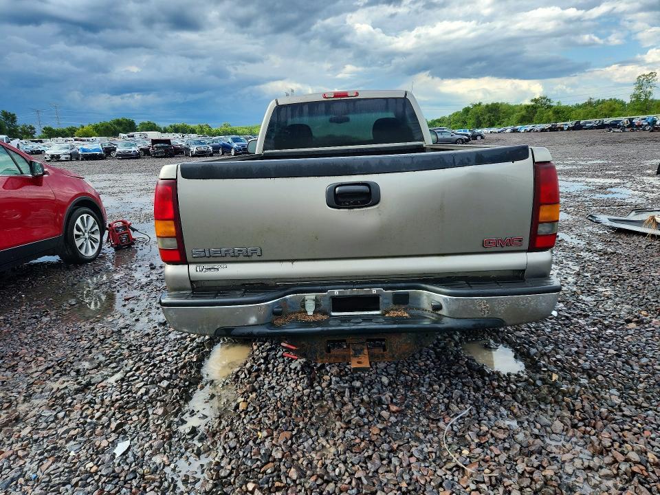 57250026 :رقم المزاد ، 1GTEK14T22Z231054 vin ، 2002 Gmc New Sierra مزاد بيع