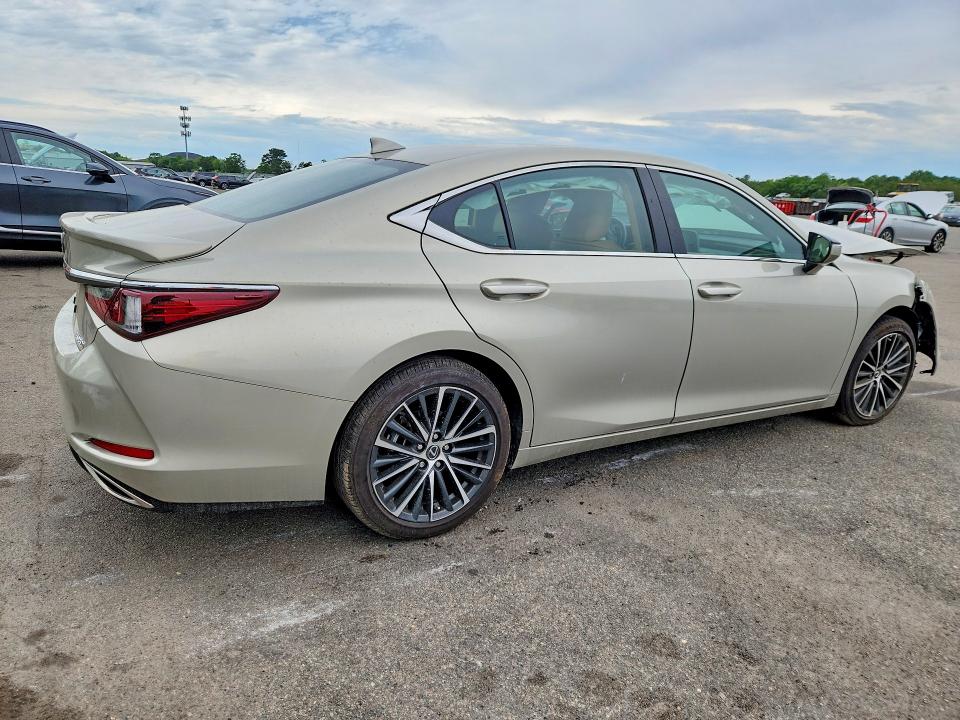 57603236 :رقم المزاد ، 58ADZ1B19SU211507 vin ، 2025 Lexus Es 350 مزاد بيع