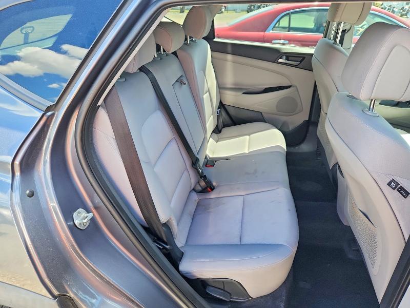 2017 Hyundai Tucson მანქანა იყიდება აუქციონზე, vin: KM8J3CA21HU288141, აუქციონის ნომერი: 56996666