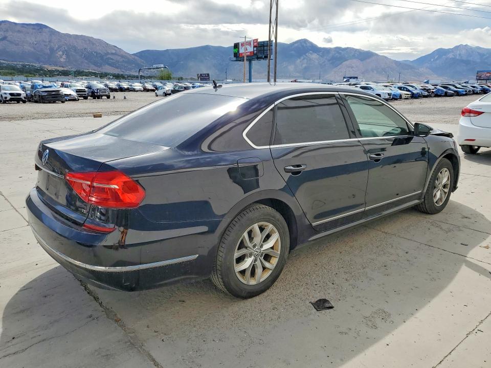 59248236 :رقم المزاد ، 1VWAS7A34GC041852 vin ، 2016 Volkswagen Passat مزاد بيع