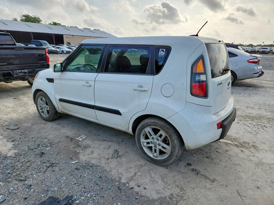 58504776 :رقم المزاد ، KNDJT2A21B7715600 vin ، 2011 Kia Soul مزاد بيع