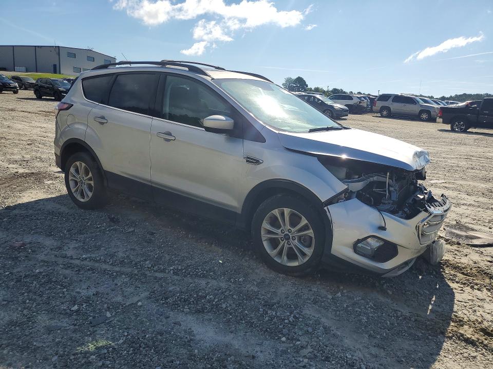 2018 Ford Escape მანქანა იყიდება აუქციონზე, vin: 1FMCU9GD1JUA87184, აუქციონის ნომერი: 57520396
