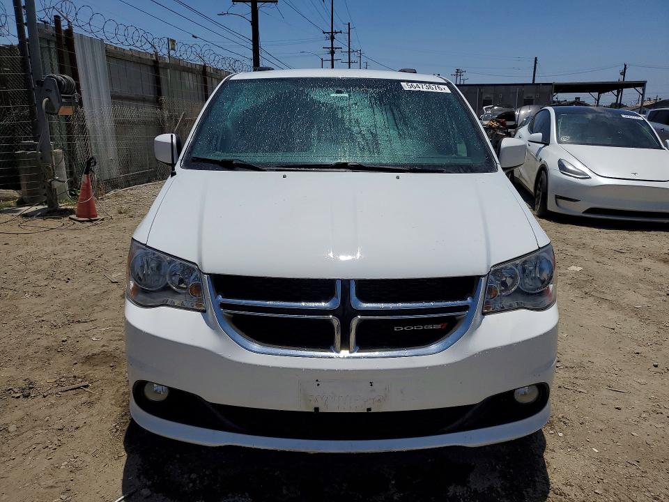 56473676 :رقم المزاد ، 2C4RDGCG1HR761263 vin ، 2017 Dodge Grand Caravan مزاد بيع