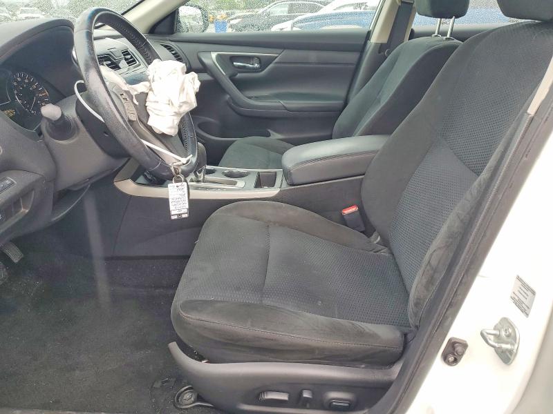 2015 Nissan Altima მანქანა იყიდება აუქციონზე, vin: 1N4AL3AP8FC586453, აუქციონის ნომერი: 58123836