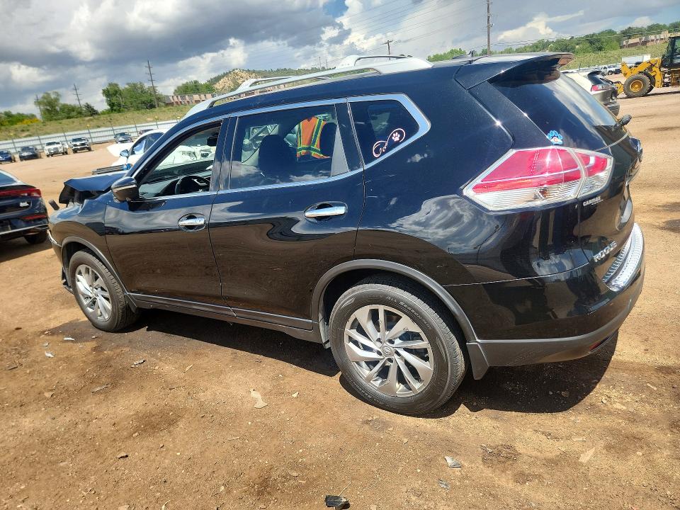 2015 Nissan Rogue მანქანა იყიდება აუქციონზე, vin: 5N1AT2MV7FC806272, აუქციონის ნომერი: 55840866