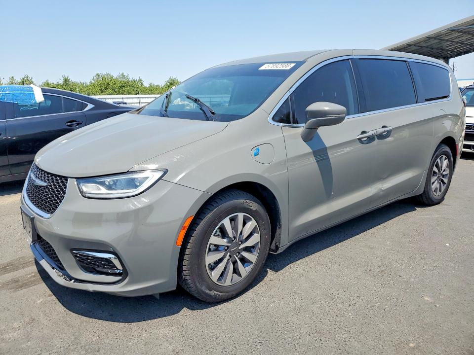 57892586 :رقم المزاد ، 2C4RC1L78NR129999 vin ، 2022 Chrysler Pacifica مزاد بيع