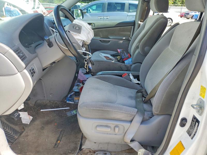 Продажа на аукционе авто 2010 Toyota Sienna, vin: 5TDKK4CC2AS303747, номер лота: 57189836