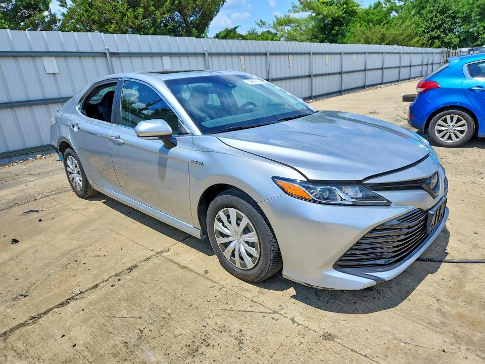 2018 Toyota Camry მანქანა იყიდება აუქციონზე, vin: 4T1B31HK1JU504574, აუქციონის ნომერი: 58491176
